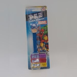Marvel Captain America PEZ Dispenser - Blue and Red